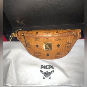 MCM mini fanny